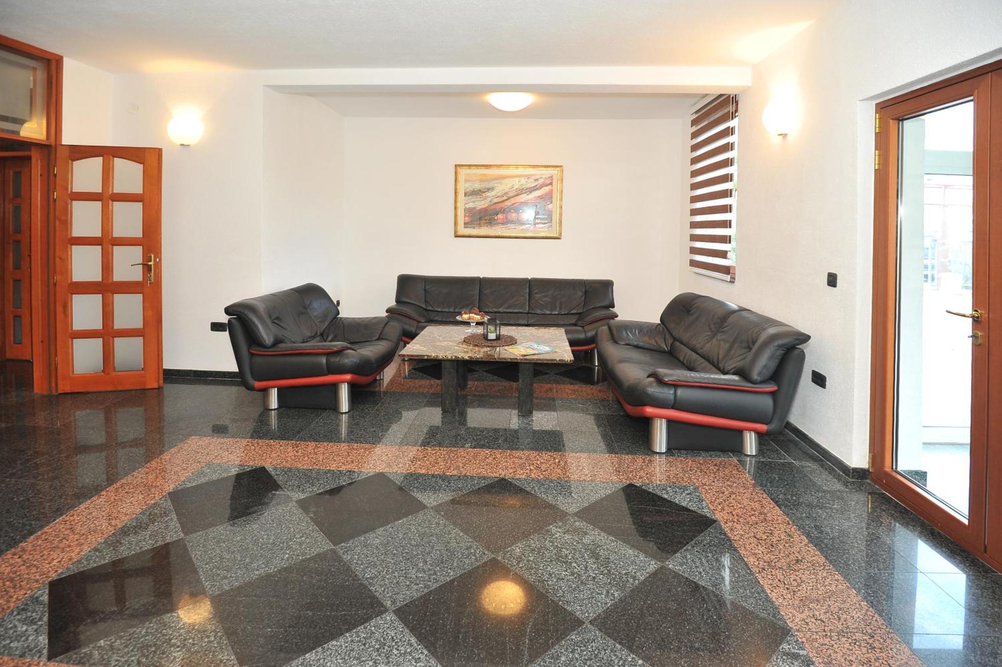 Pool House Maslina Apartment Мостар Екстериор снимка