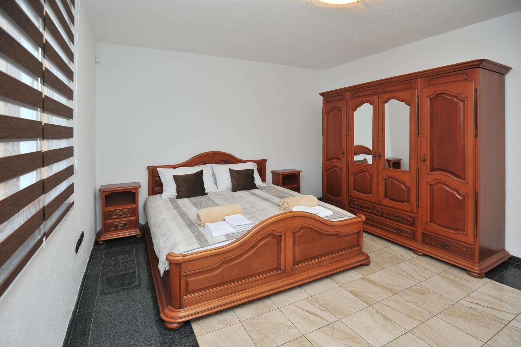 Pool House Maslina Apartment Мостар Екстериор снимка
