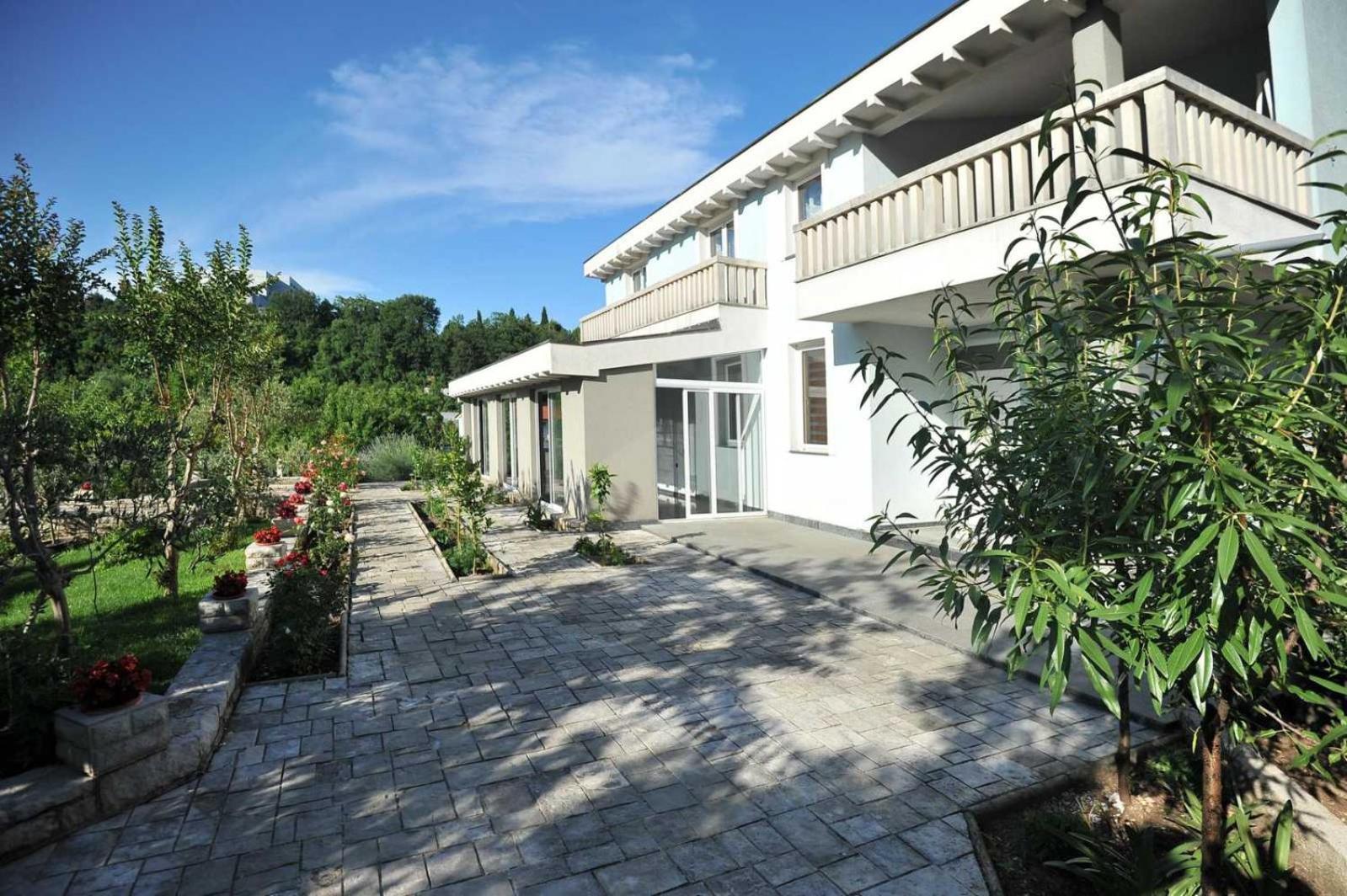 Pool House Maslina Apartment Мостар Екстериор снимка