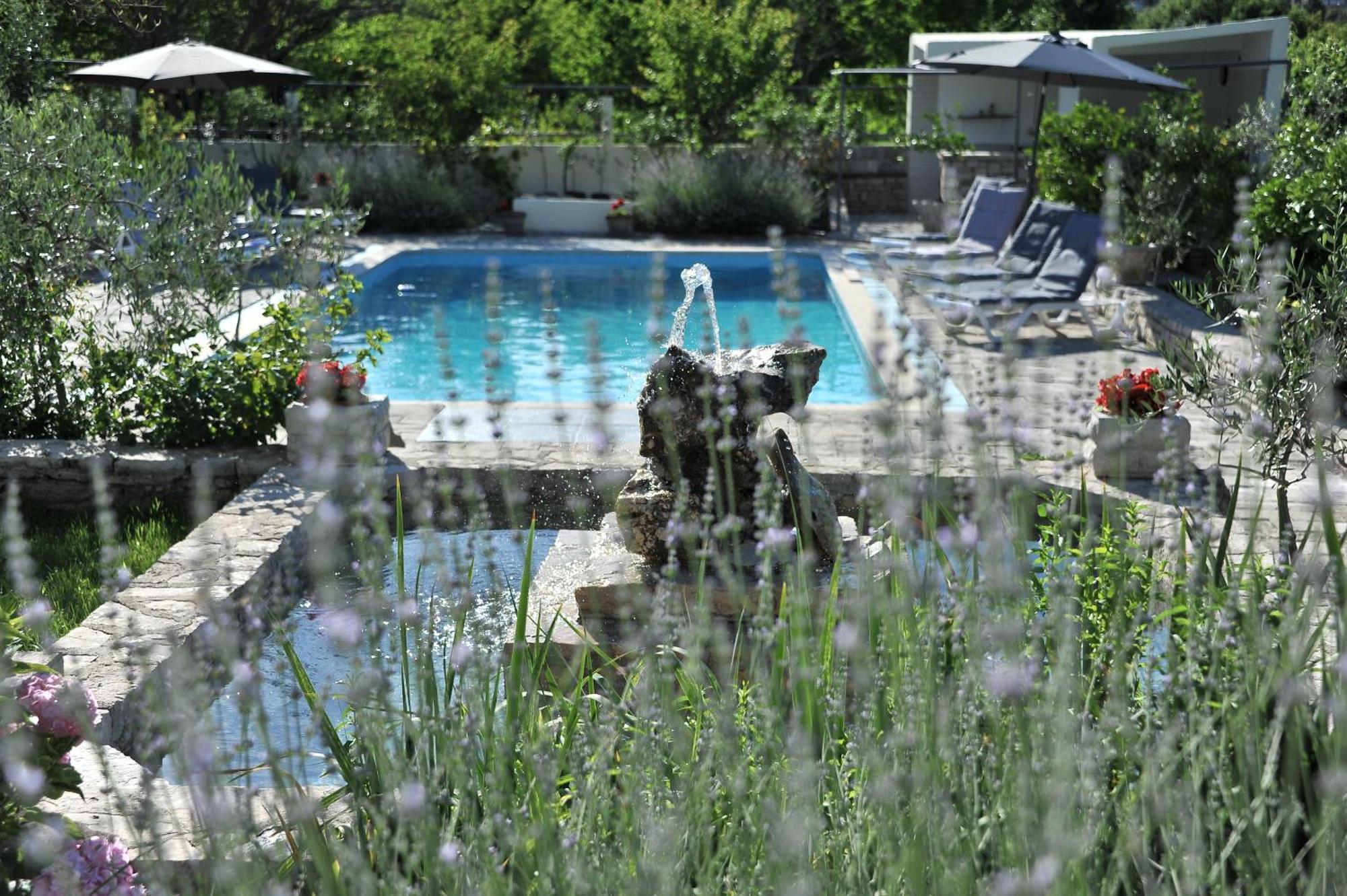 Pool House Maslina Apartment Мостар Екстериор снимка
