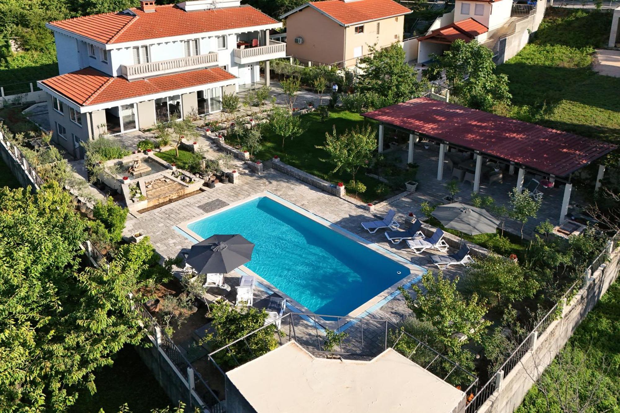 Pool House Maslina Apartment Мостар Екстериор снимка