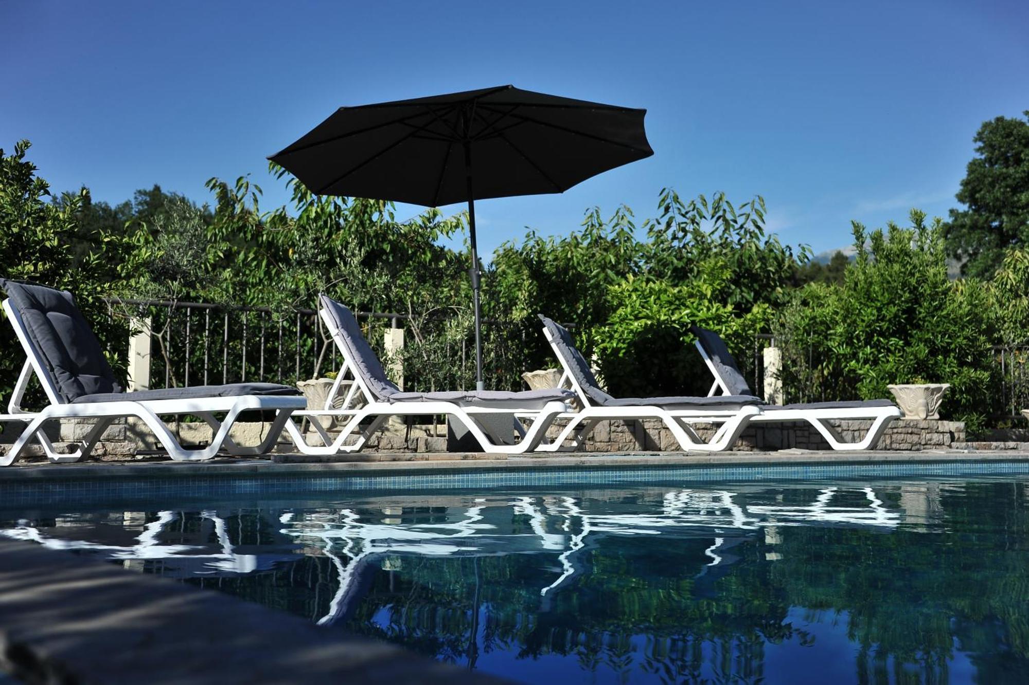 Pool House Maslina Apartment Мостар Екстериор снимка